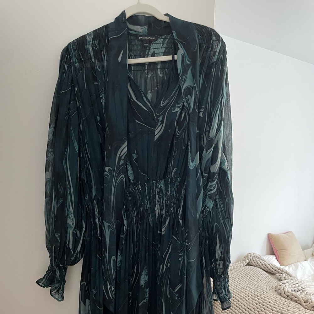 Banana republic pleated dress